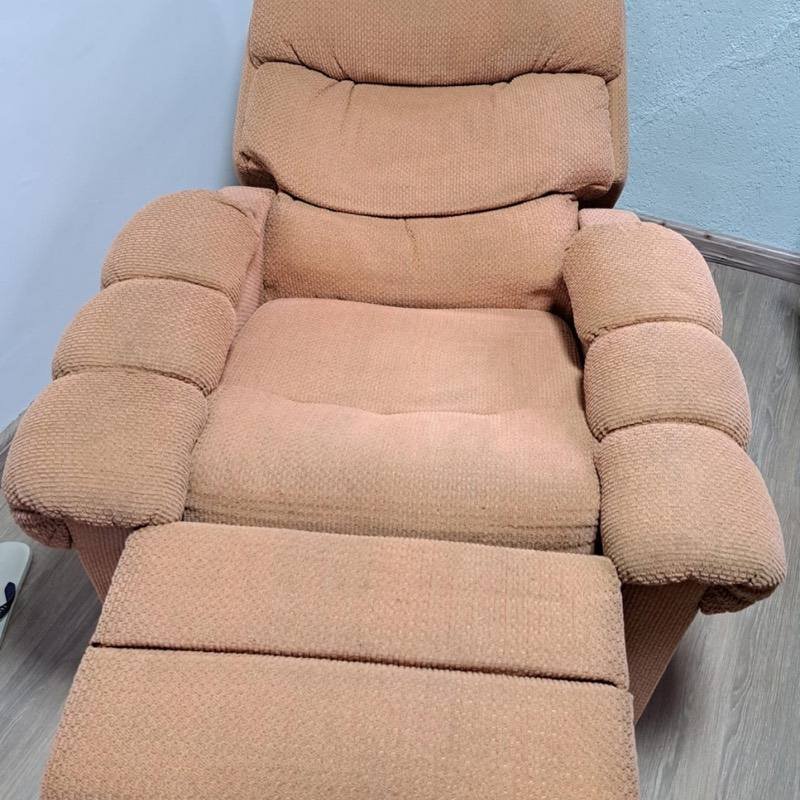 Poltrona limpa após higienização